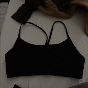 Vuori Black all the feels sports bra